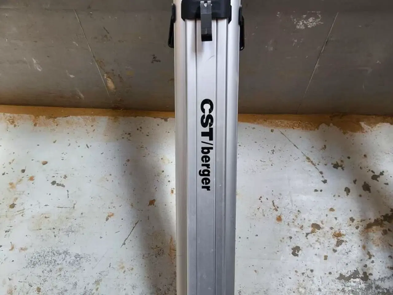 Billede 1 - Stativ CST/Berger til nivelleringsapparat