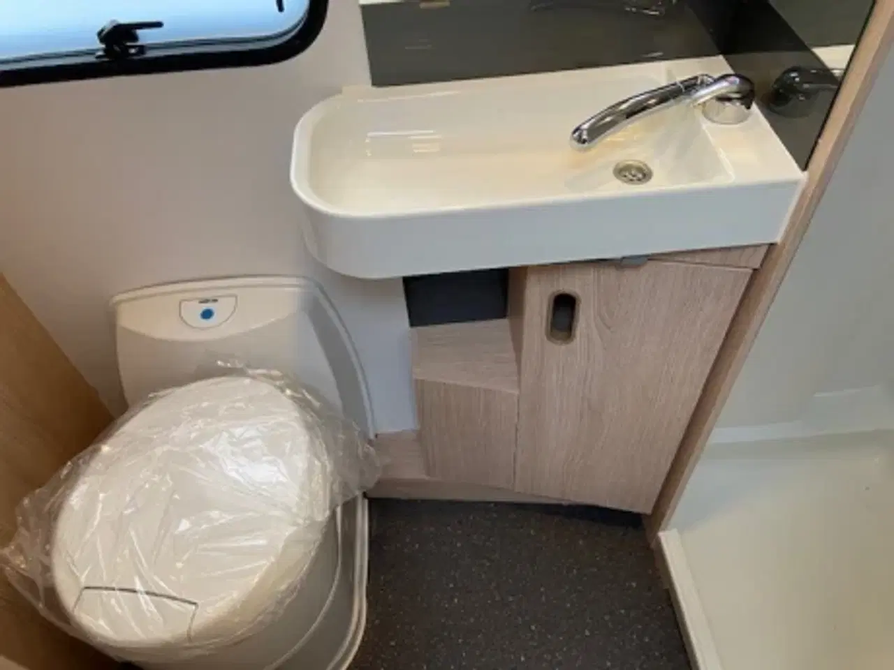 Billede 10 - Adria Aviva 563 PT model 2024