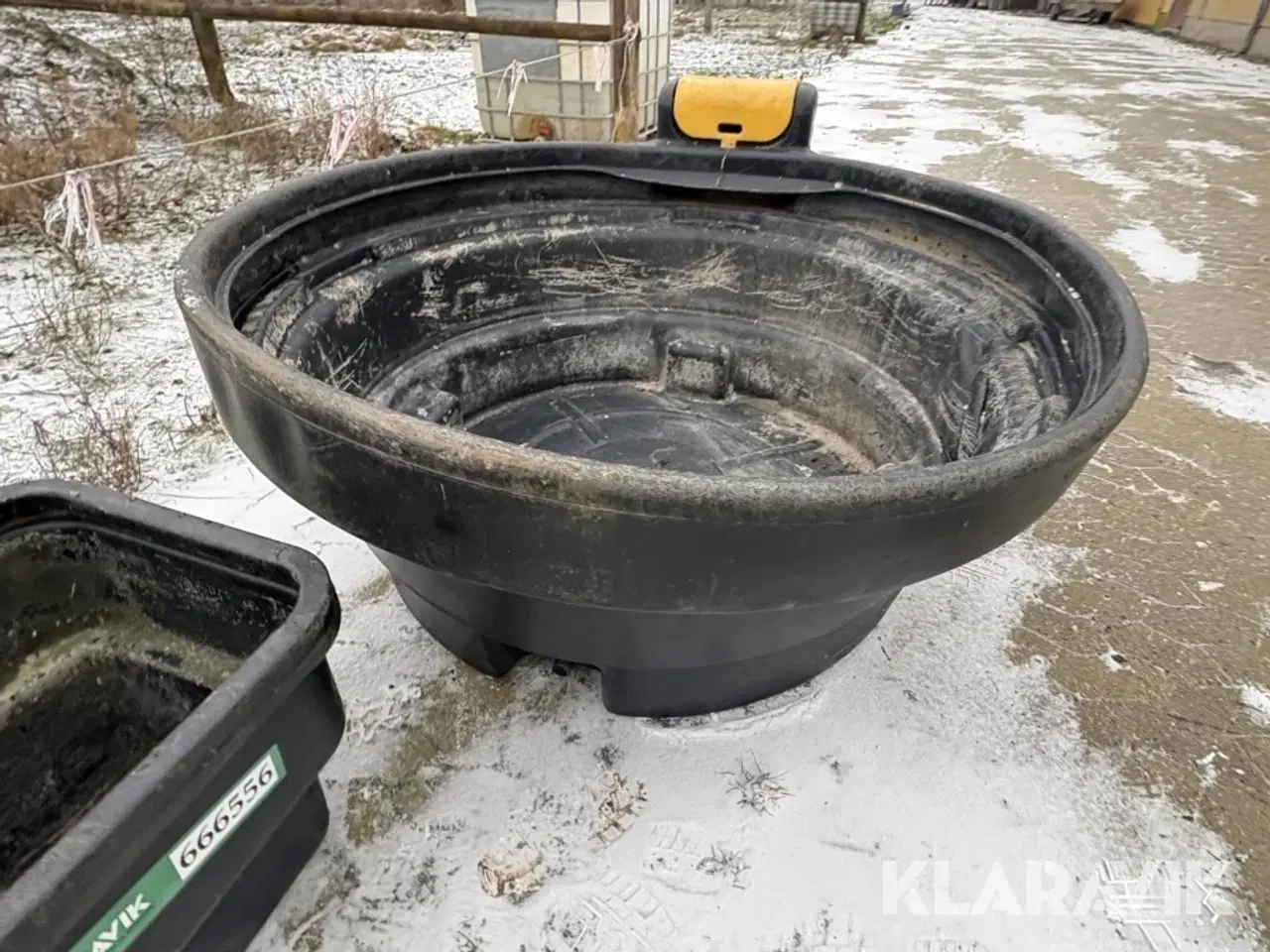 Billede 9 - Drikketrug til dyr 2 styk