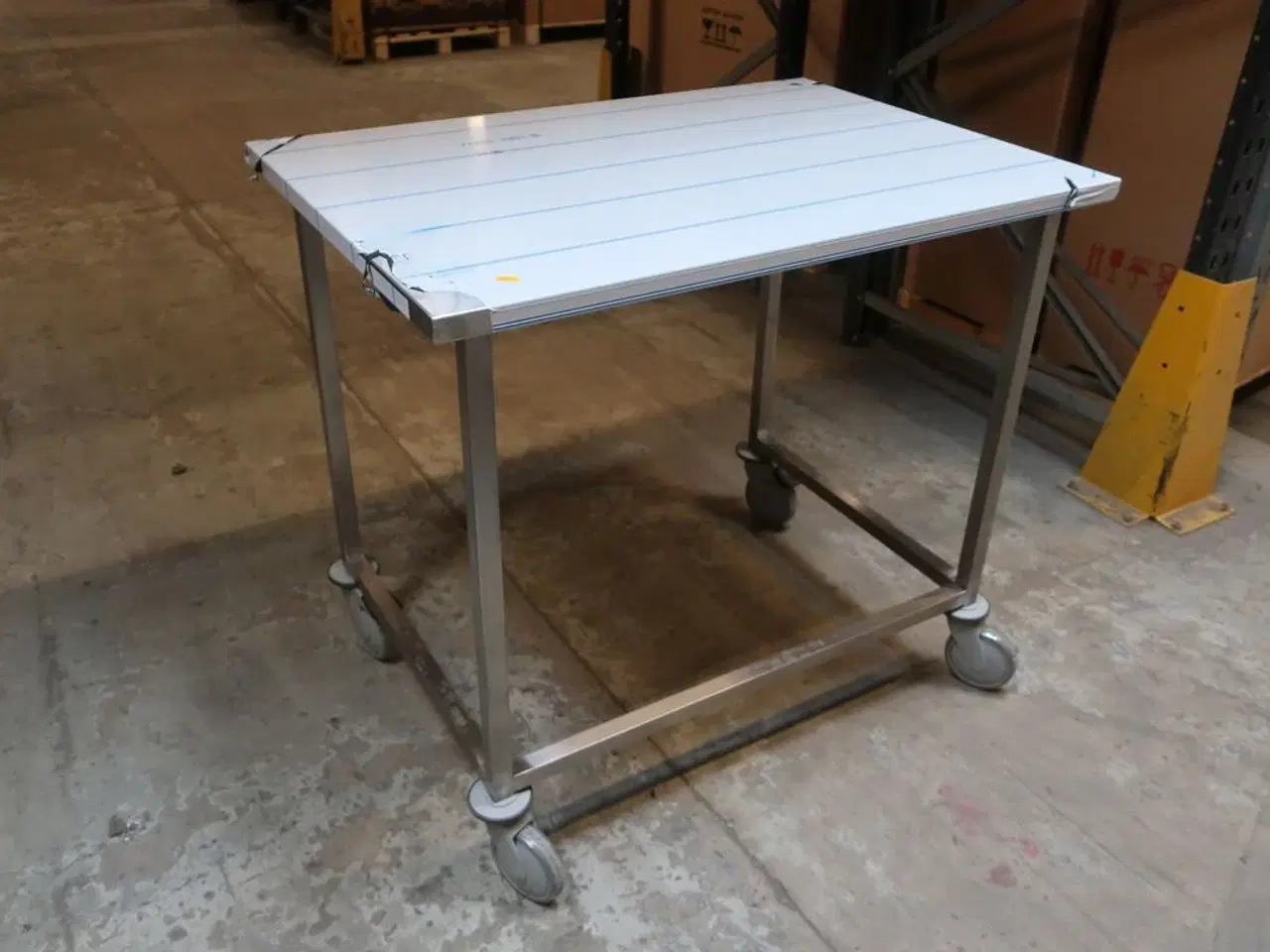 Billede 1 - Arbejdsbord m/hjul B1000 x D700 x H900 mm
