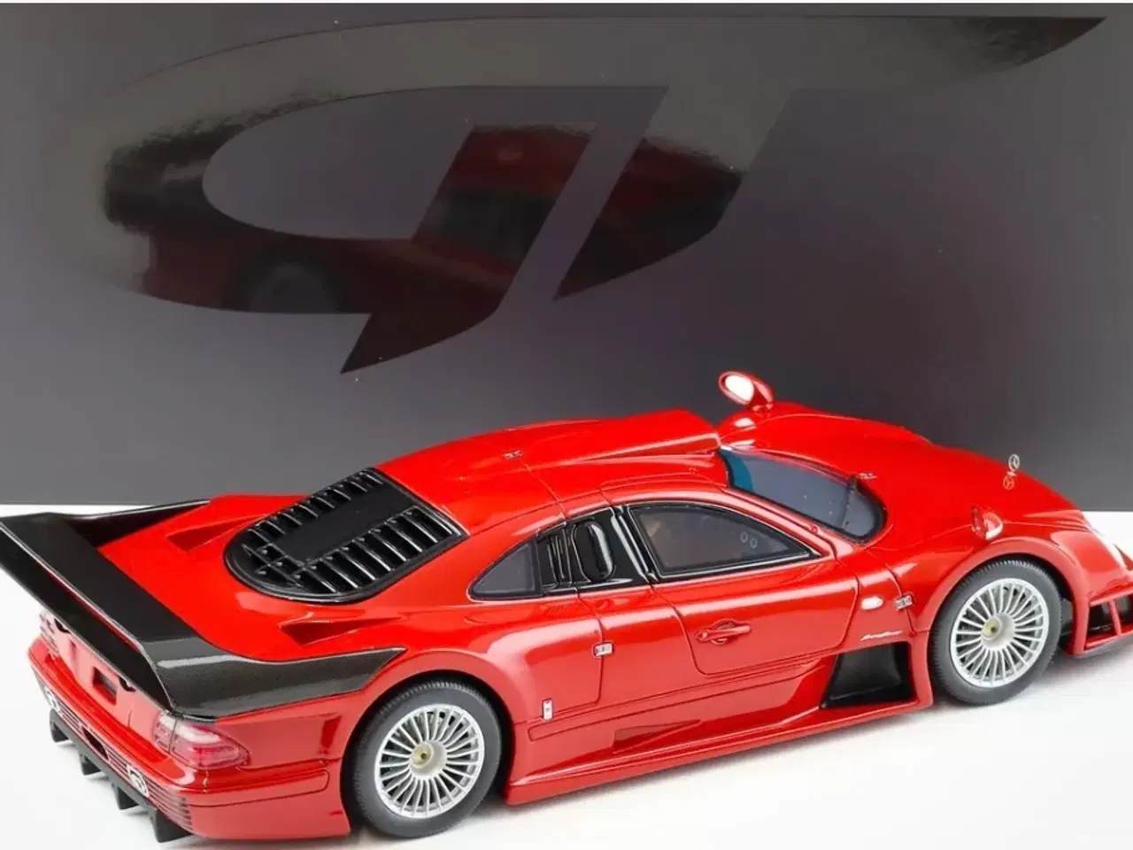 Billede 3 - 1:18 Mercedes CLK GTR Coupe Super Sport