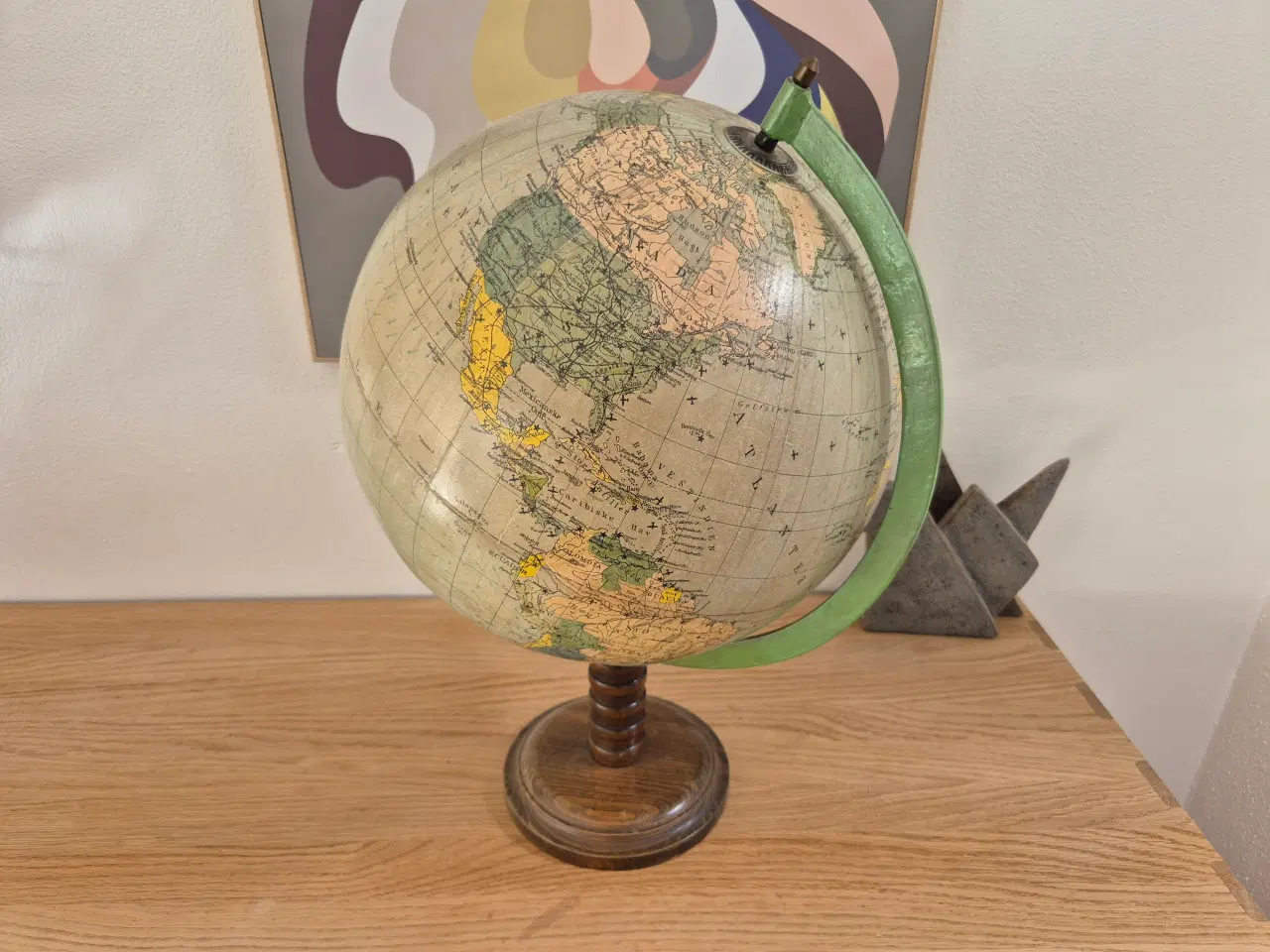 Billede 1 - Globus Gammel, På træfod, Hassings Forlag, 