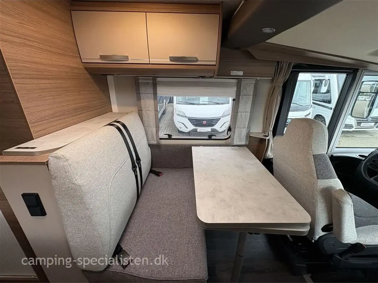 Billede 4 - 2024 - Knaus L!VE I 650 MEG 140 HK   Knaus L!VE I 650 MEG 2024 - Se den nu hos Camping-Specialisten.dk