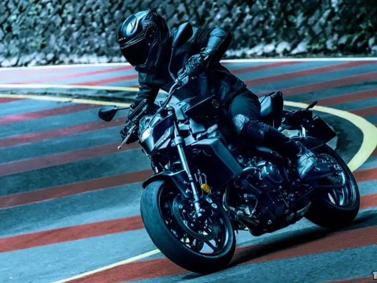 Billede 8 - Yamaha MT-09 Y-AMT version med reduceret effekt til A2 kørekort