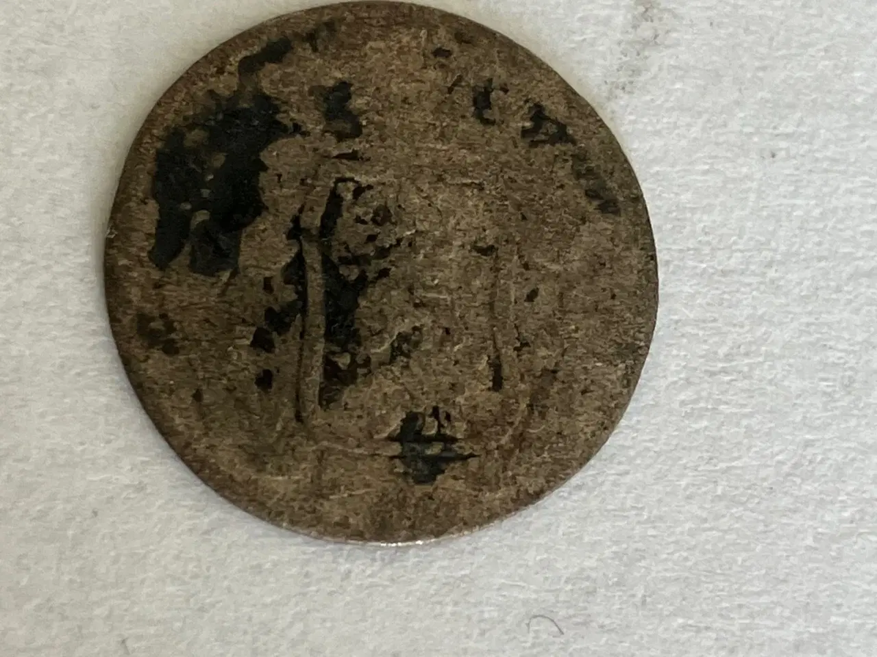 Billede 2 - 1 Skilling 1763 - Dårlig stand