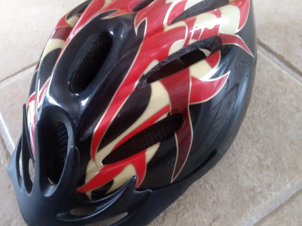 Billede 2 - Cykelhjelm str. 52 - 57 cm. / S - M