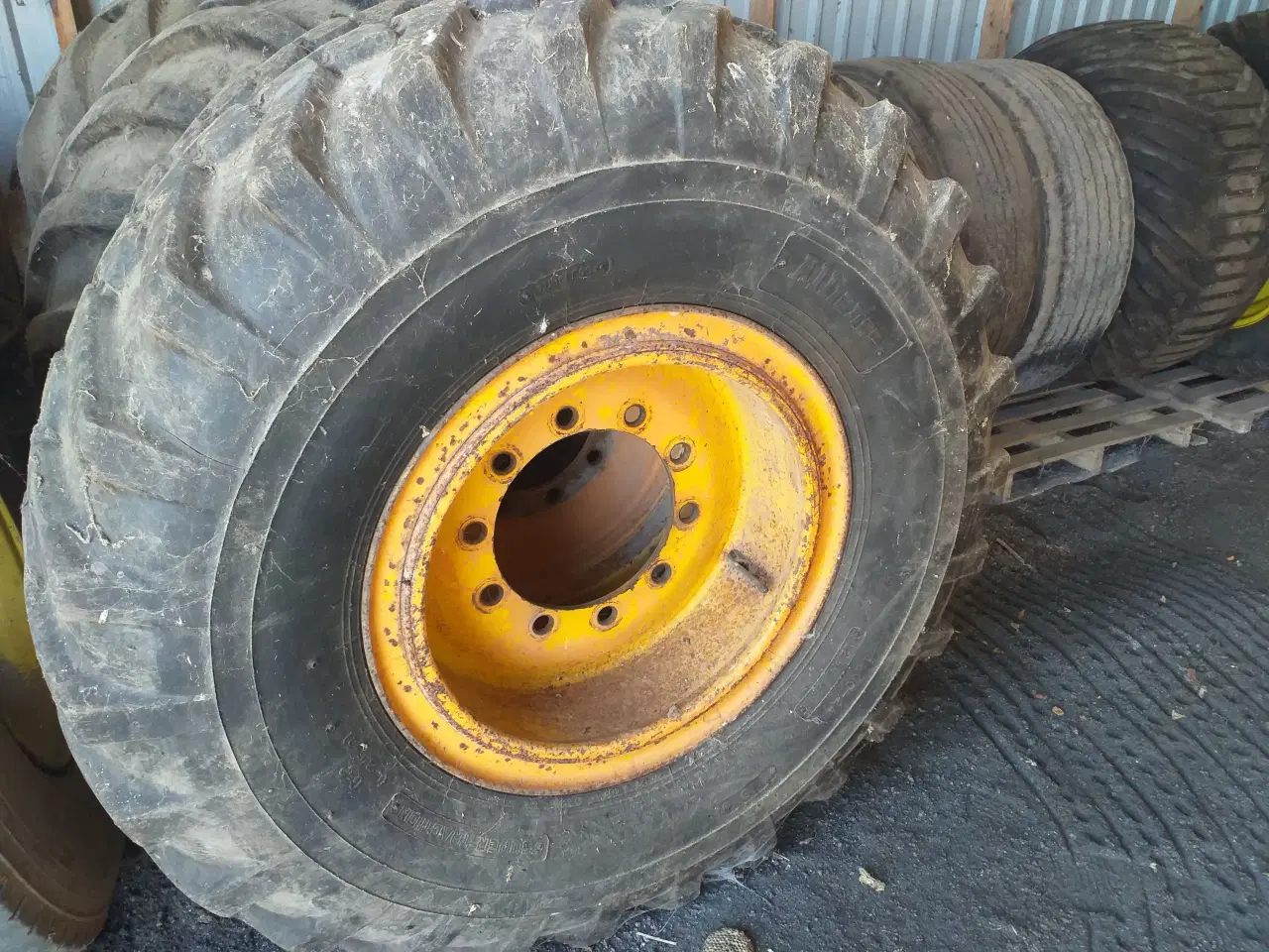 Billede 1 - Hjul til dumpervogn