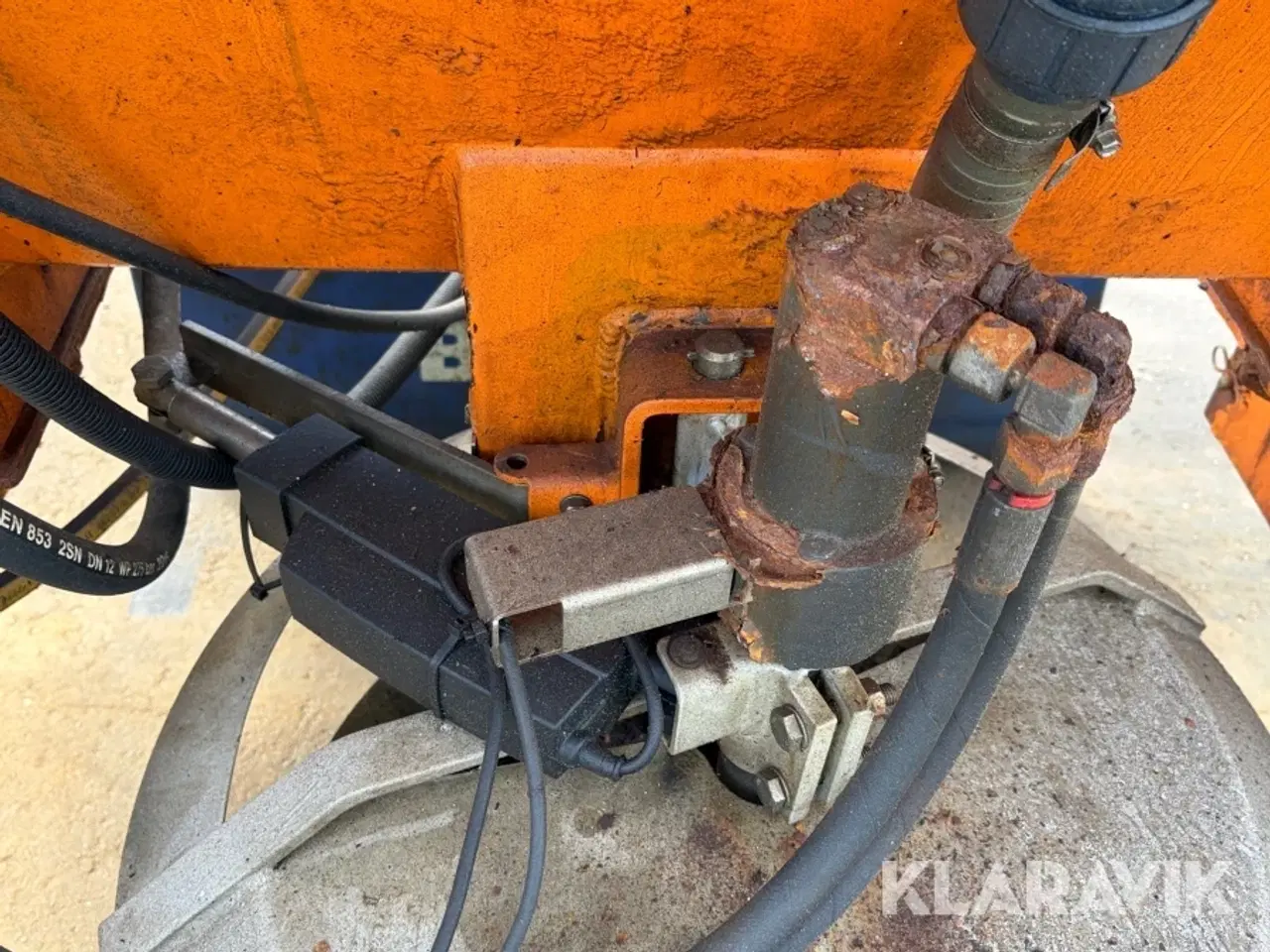 Billede 9 - Liftophængt saltspreder Bucher Tracon 1200 FS