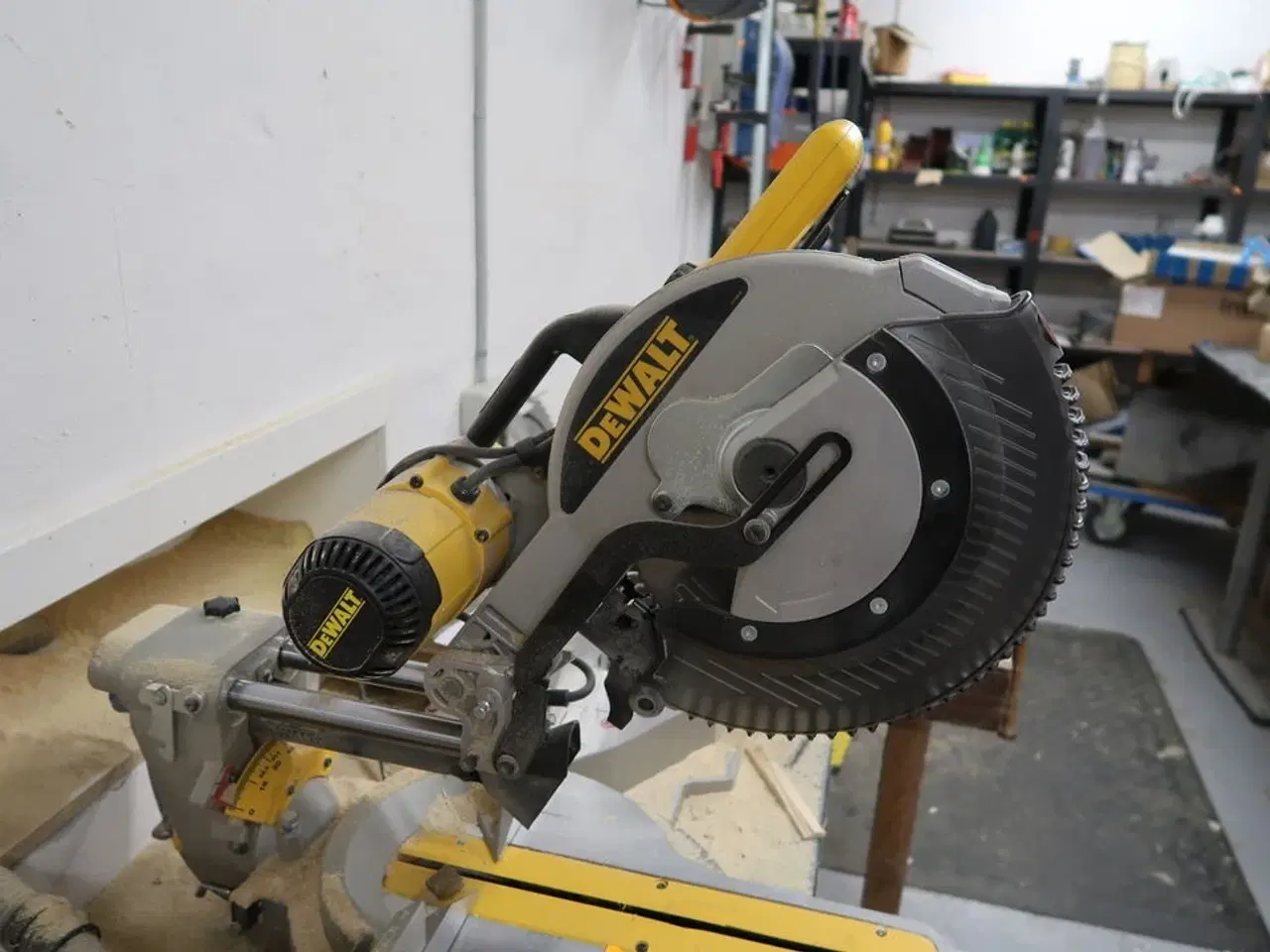 Billede 3 - Kap/geringssav DEWALT DWS780-QS