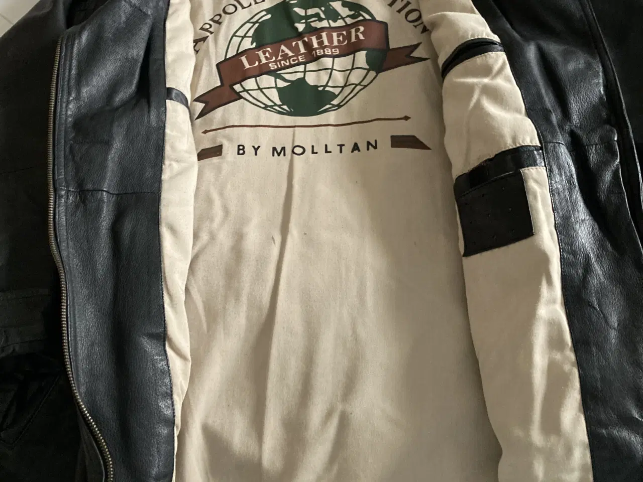 Billede 1 - Læderjakke fra by Molltan sælges