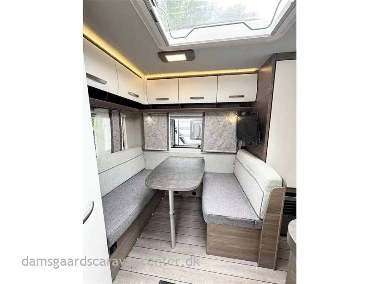 Billede 15 - 2021 - Knaus Sport 400 QD Silver Selection   Dobbeltseng-Gulvtemp.-Mover-Telt
