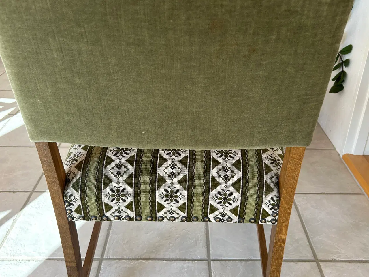 Billede 2 - Håndbroderet stol 