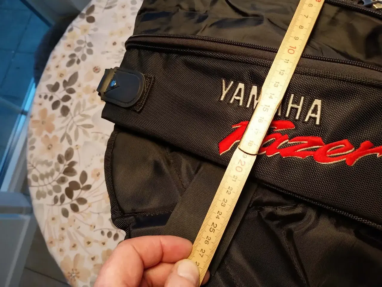 Billede 3 - Tanktaske Yamaha Fazer m. magneter