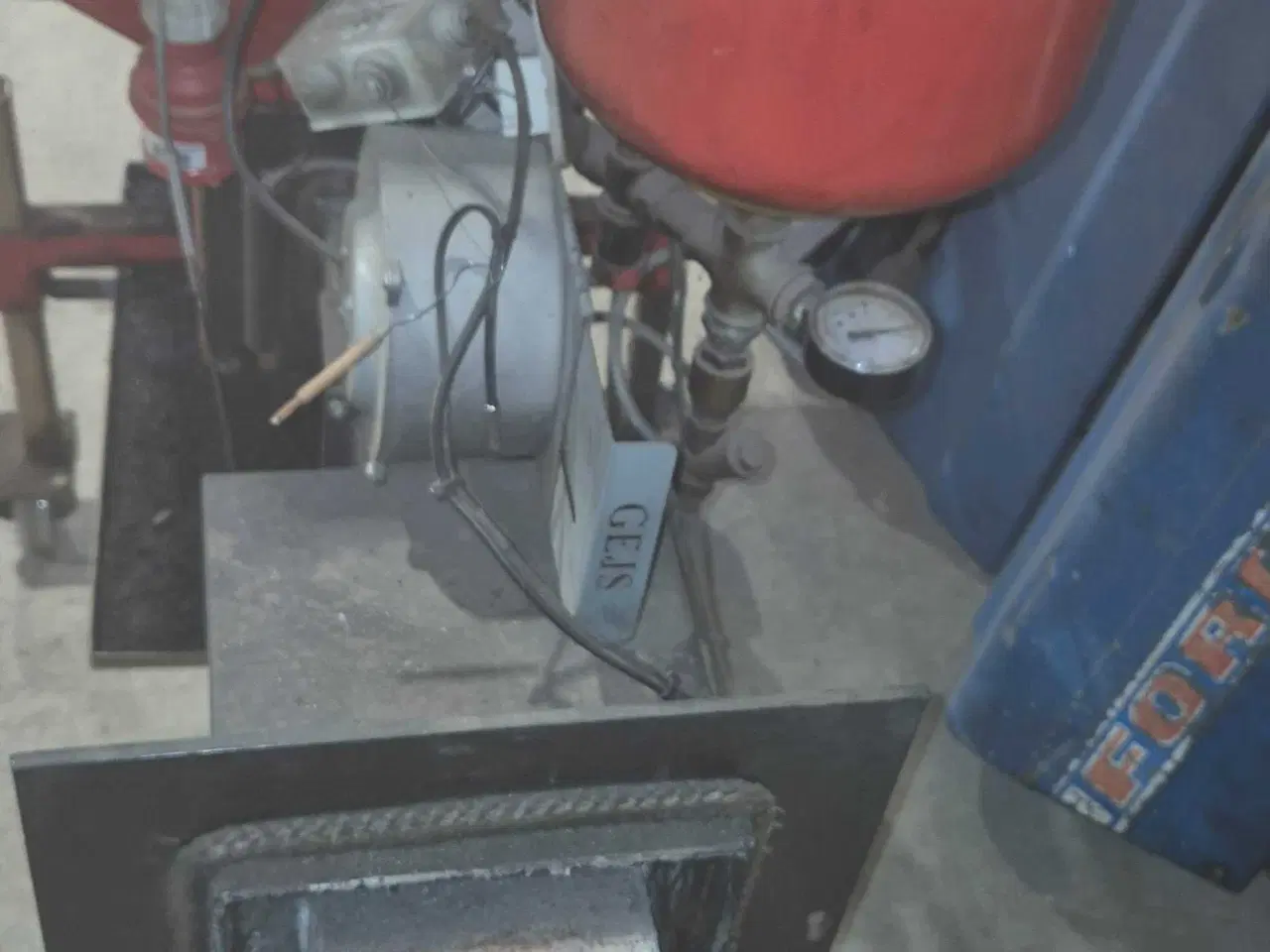 Billede 4 - Gejs Stokerfyr