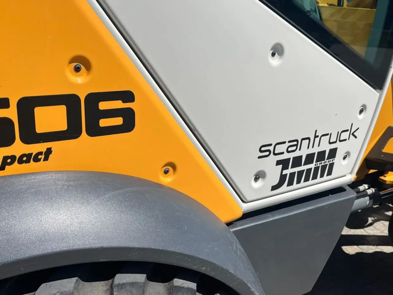 Billede 16 - Liebherr l506 4,3tons læsser med skovl og gafler