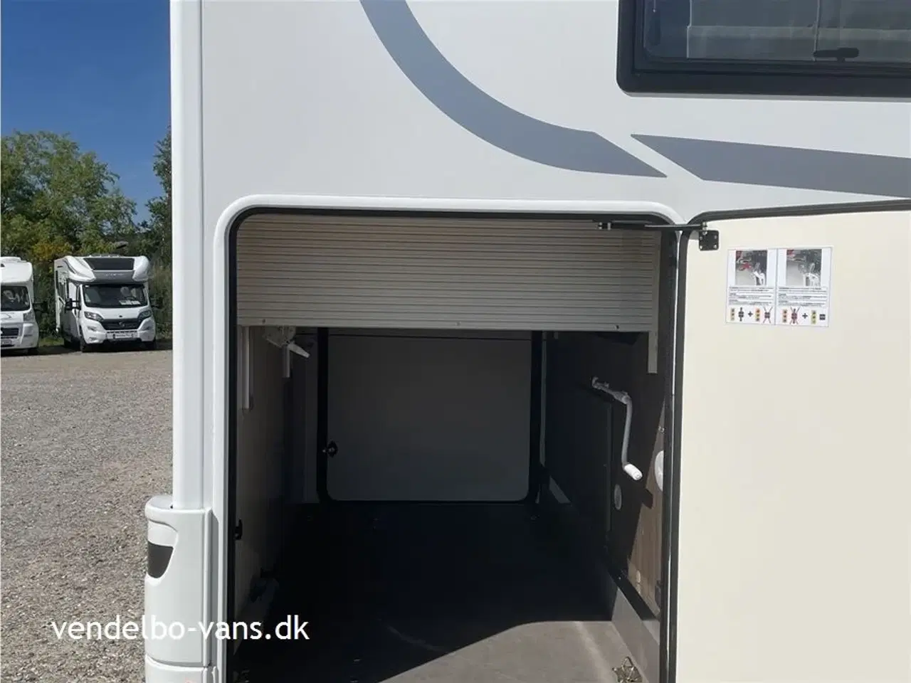 Billede 6 - 2024 - McLouis Mc4 879 G   160 cm bred dobbeltseng i midten bagerst som kan hæve/sænke