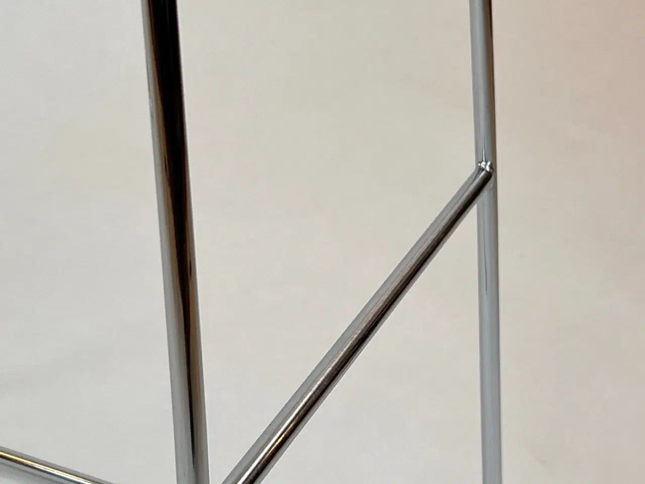 Billede 7 - GUBI | 3D Barstol - Sledge Base - Nypolstret