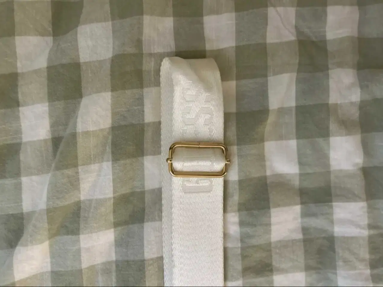 Billede 15 - Guess hvid håndtaske