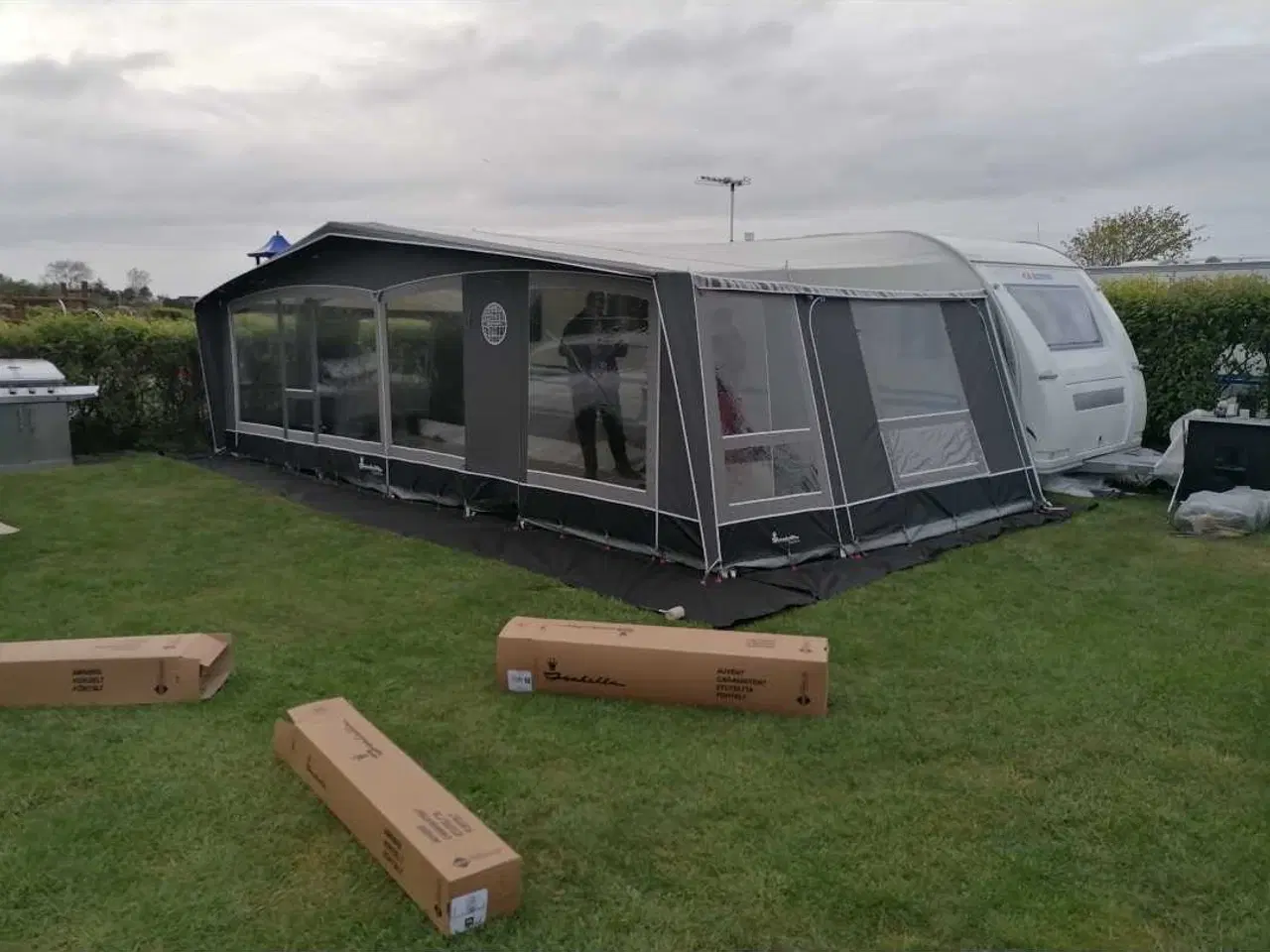 Billede 10 - Lækker familie vogn med kæmpe fortelt