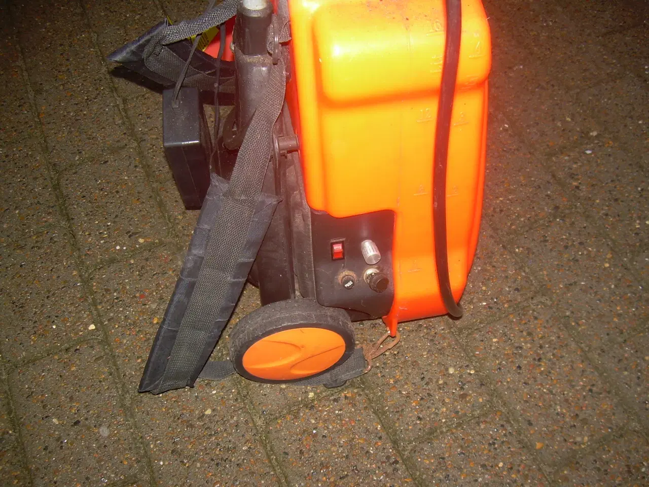 Billede 1 - Havesprøjte 