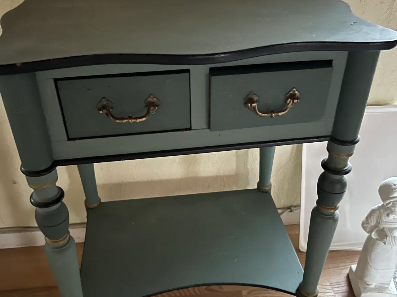 Billede 1 - Tobaksbord