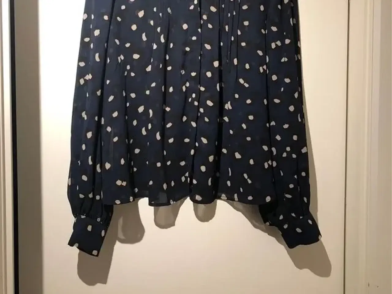 Billede 2 - MNG Bluse Str. L