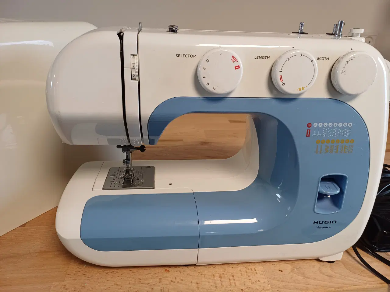 Billede 1 - Hugin symaskine 