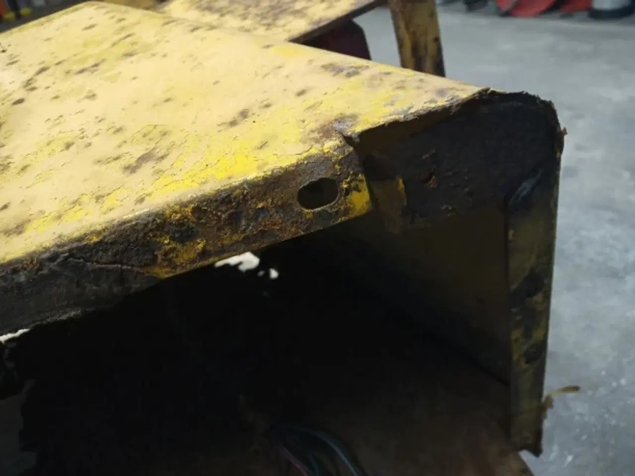 Billede 12 - Ford 550 Højre Hjulskærm D4NN16312