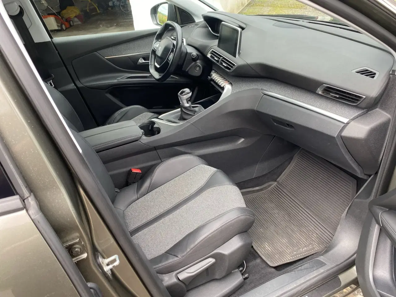 Billede 13 - Peugeot 5008 1,6 BlueHDi 120 Strike 7prs