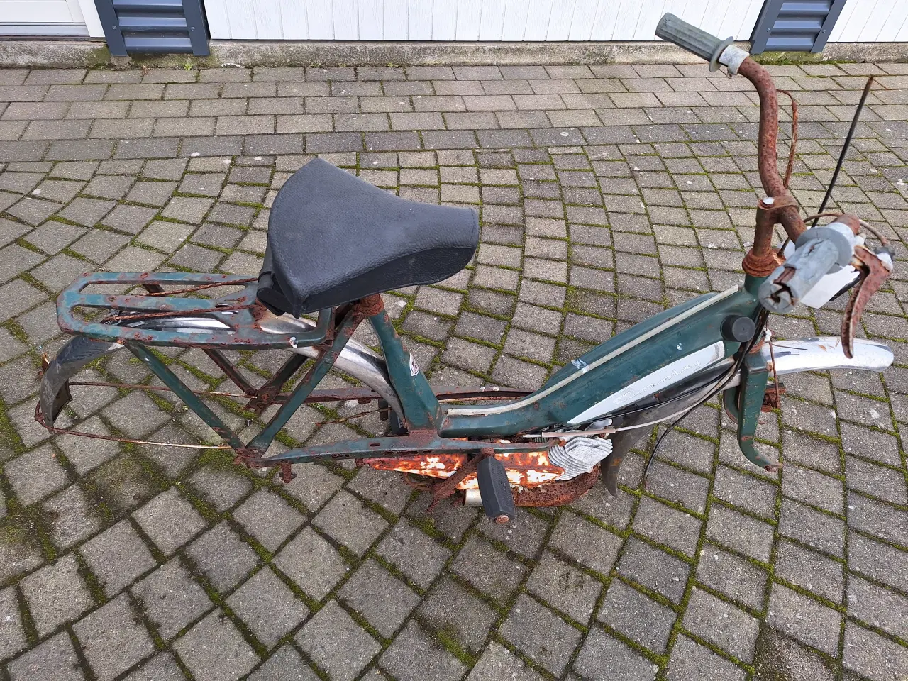 Billede 3 - Cady knallert 