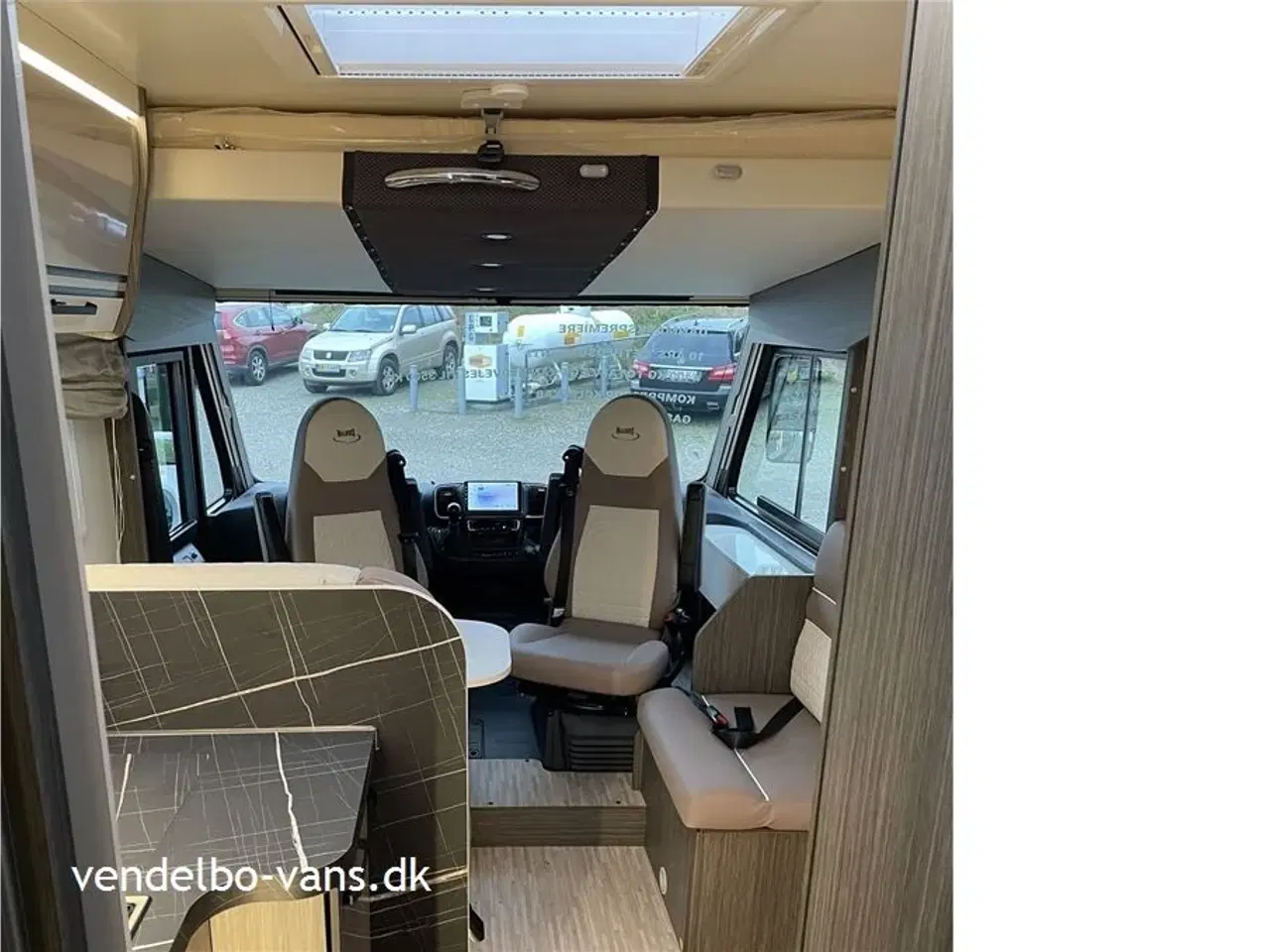 Billede 21 - 2026 - McLouis Nevis 879 G Oplev den