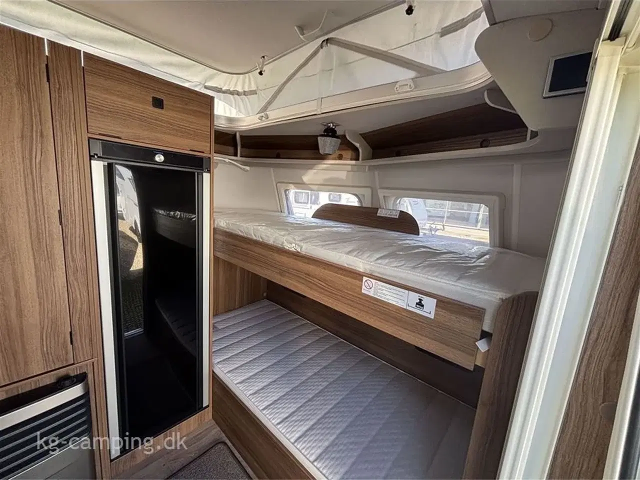 Billede 5 - 2023 - Eriba Touring 560   Ikonisk retrodesign møder moderne komfort