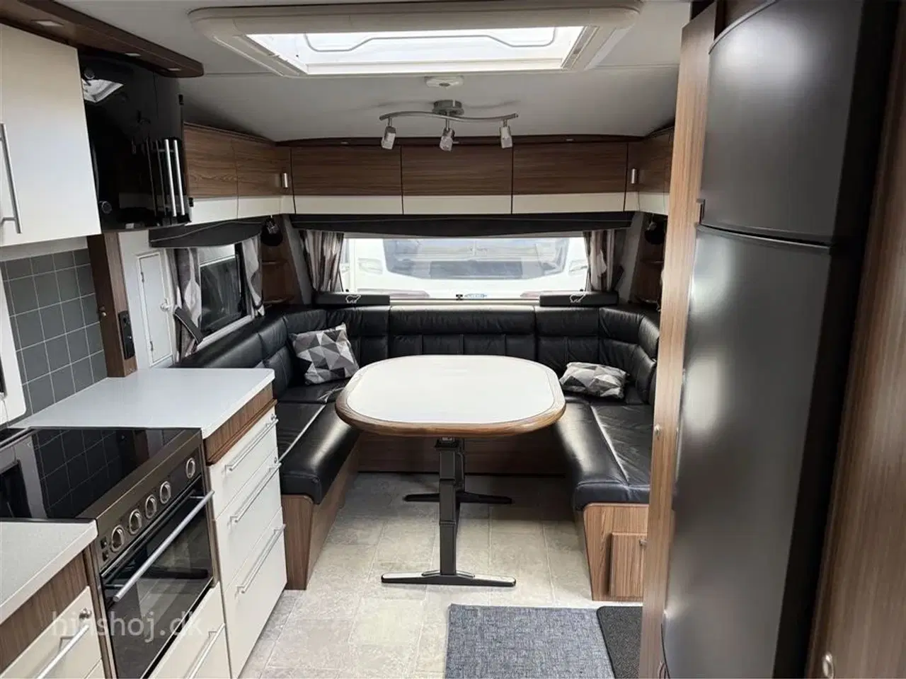 Billede 8 - 2016 - Polar Svit 560 CTH   Luksus Polar vintervogn med fransk dobbeltseng fra Hinshøj Caravan