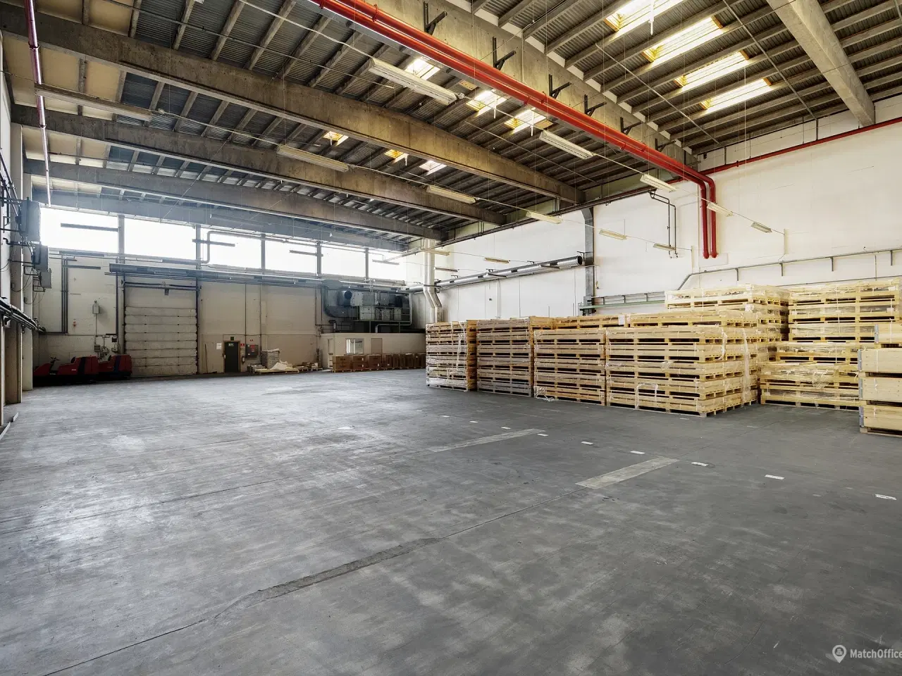 Billede 8 - Velbeliggende lager- og produktionsarealer med kontor på i alt 6.888 m²