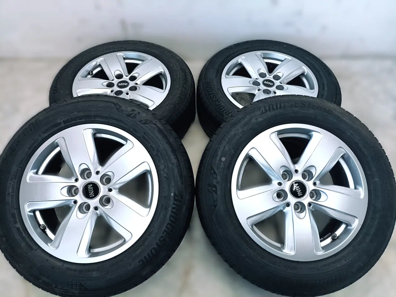 Billede 3 - 5x112 16" ET41 nav 66,6ø MINI sommersæt inkl. TPMS
