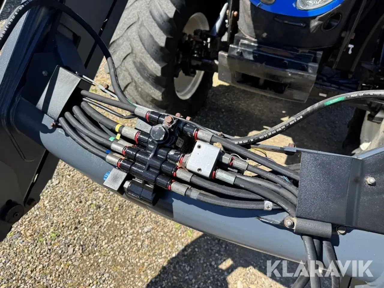 Billede 12 - Traktor New Holland T7.170 med frontlæsser