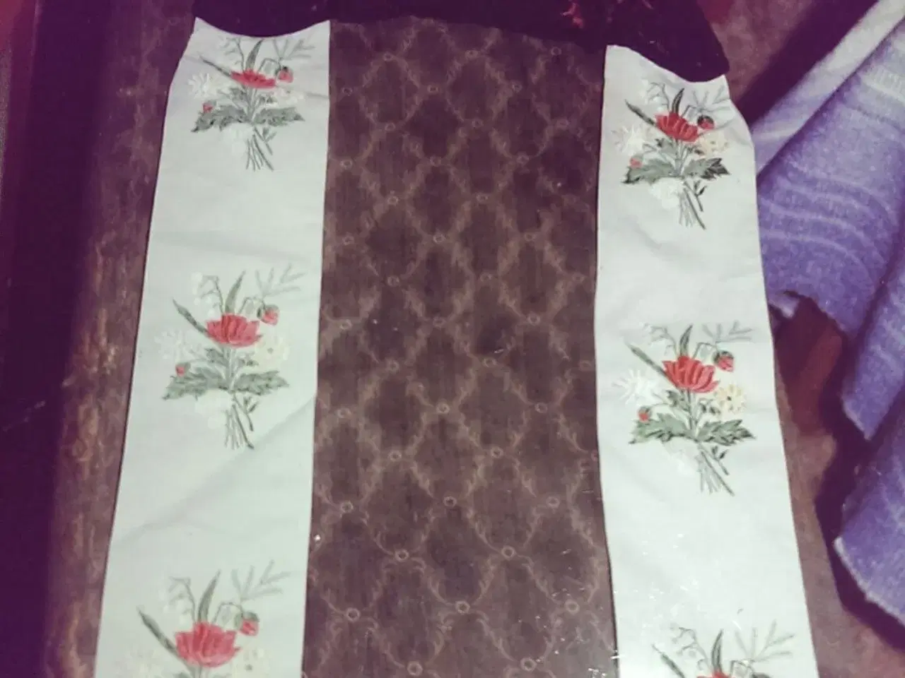 Billede 3 - Lyø ung pige dragt