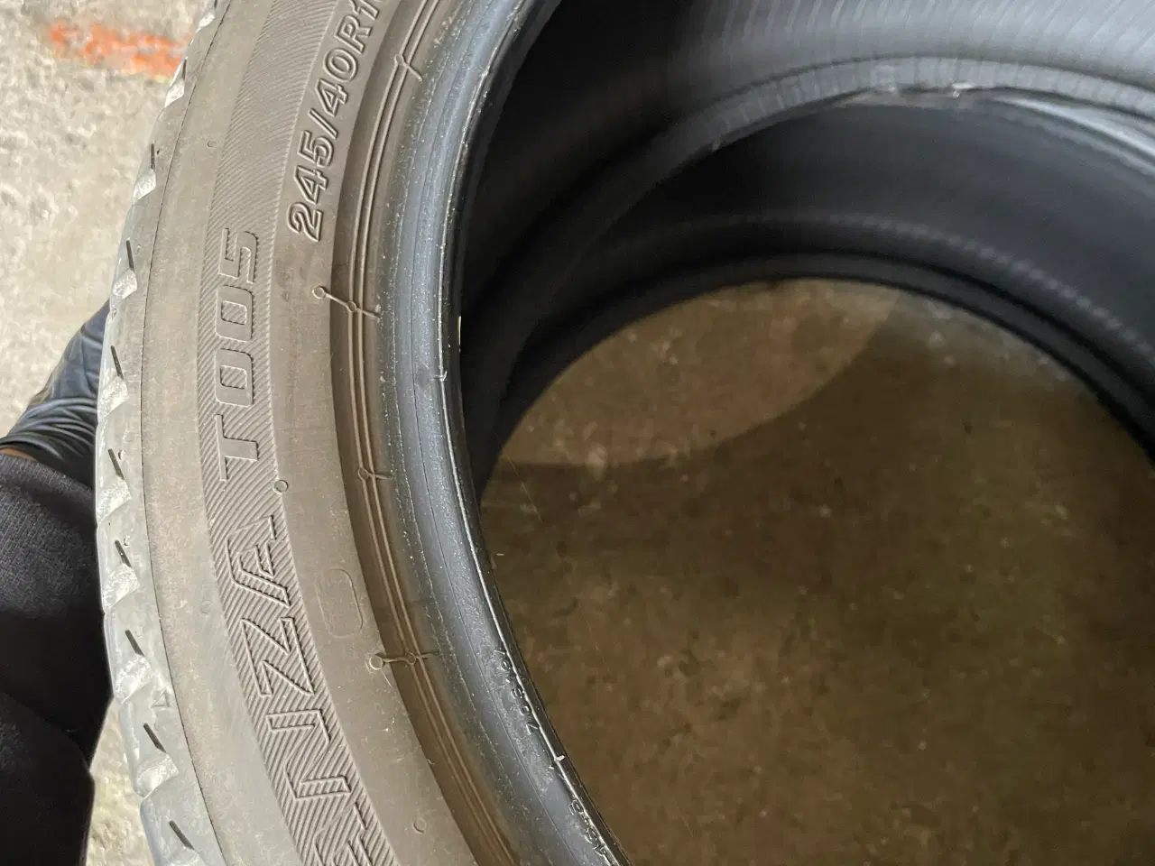 Billede 3 - 19 Bridgestone 245/40r19 Ref.S1A sommer