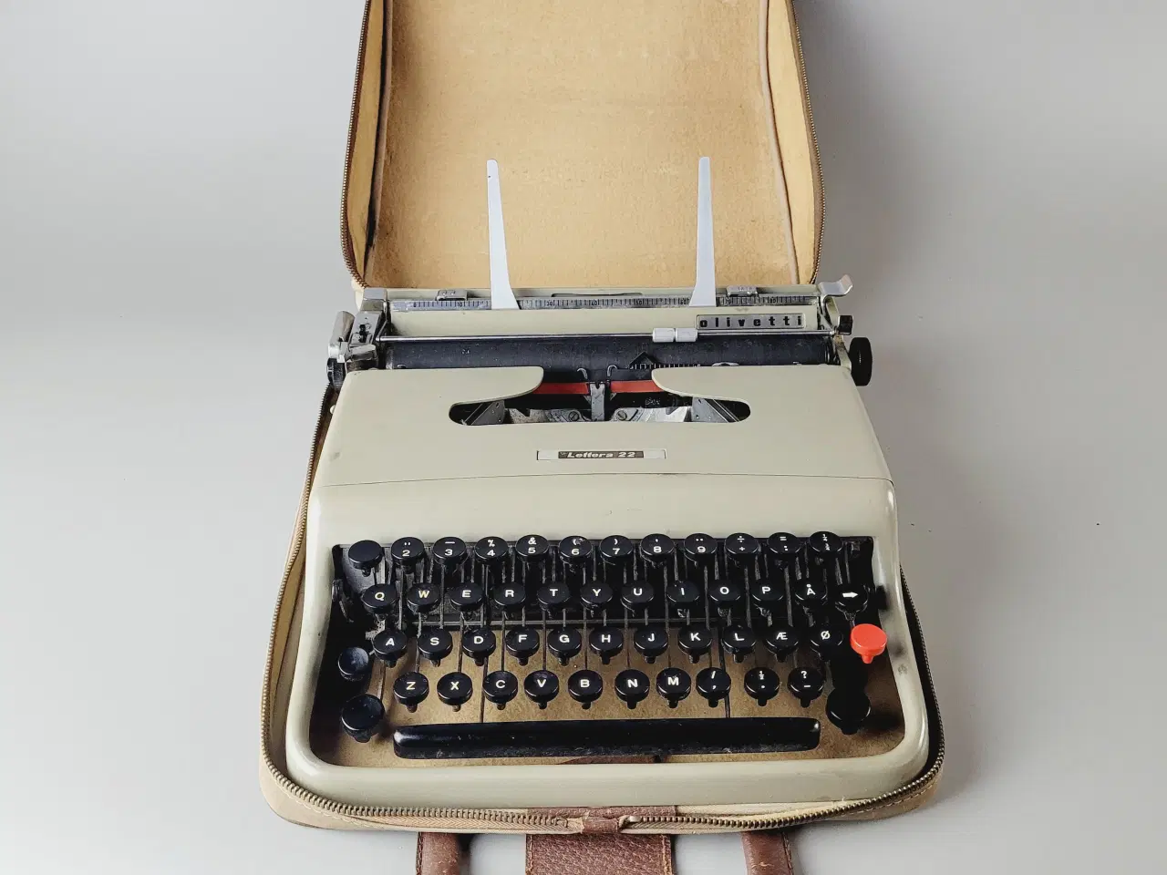 Billede 3 - ⭐️· Klassisk Olivetti Lettera 22 skrivemaskine 