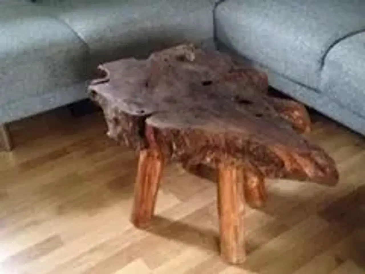 Billede 2 - Sofabord - massivt rustikt træbord 