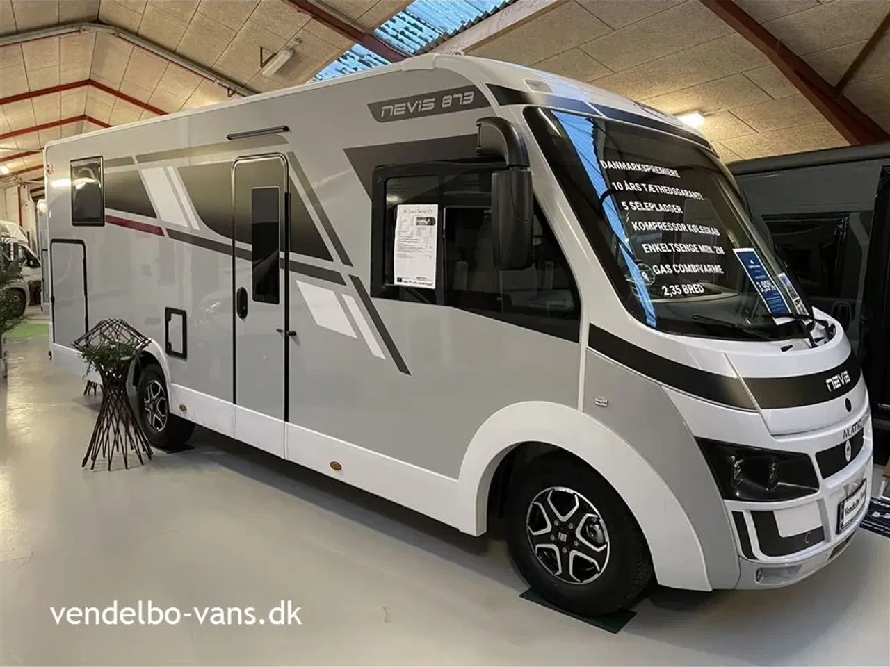 Billede 3 - 2026 - McLouis Nevis 873 Enkeltseng