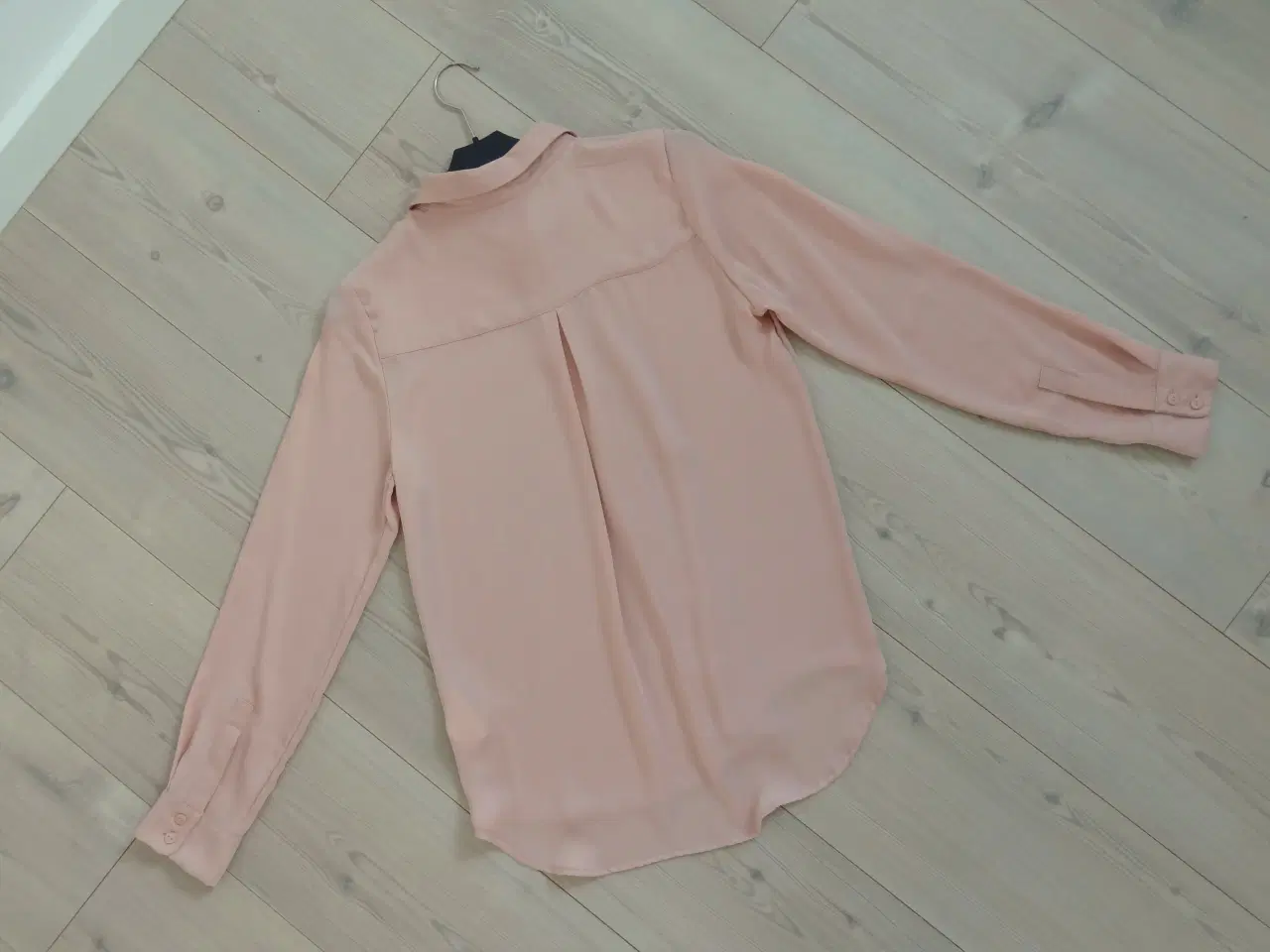 Billede 8 -   Skjorte, H&M, , str. 36, Rosa, Polyester, Ubrugt