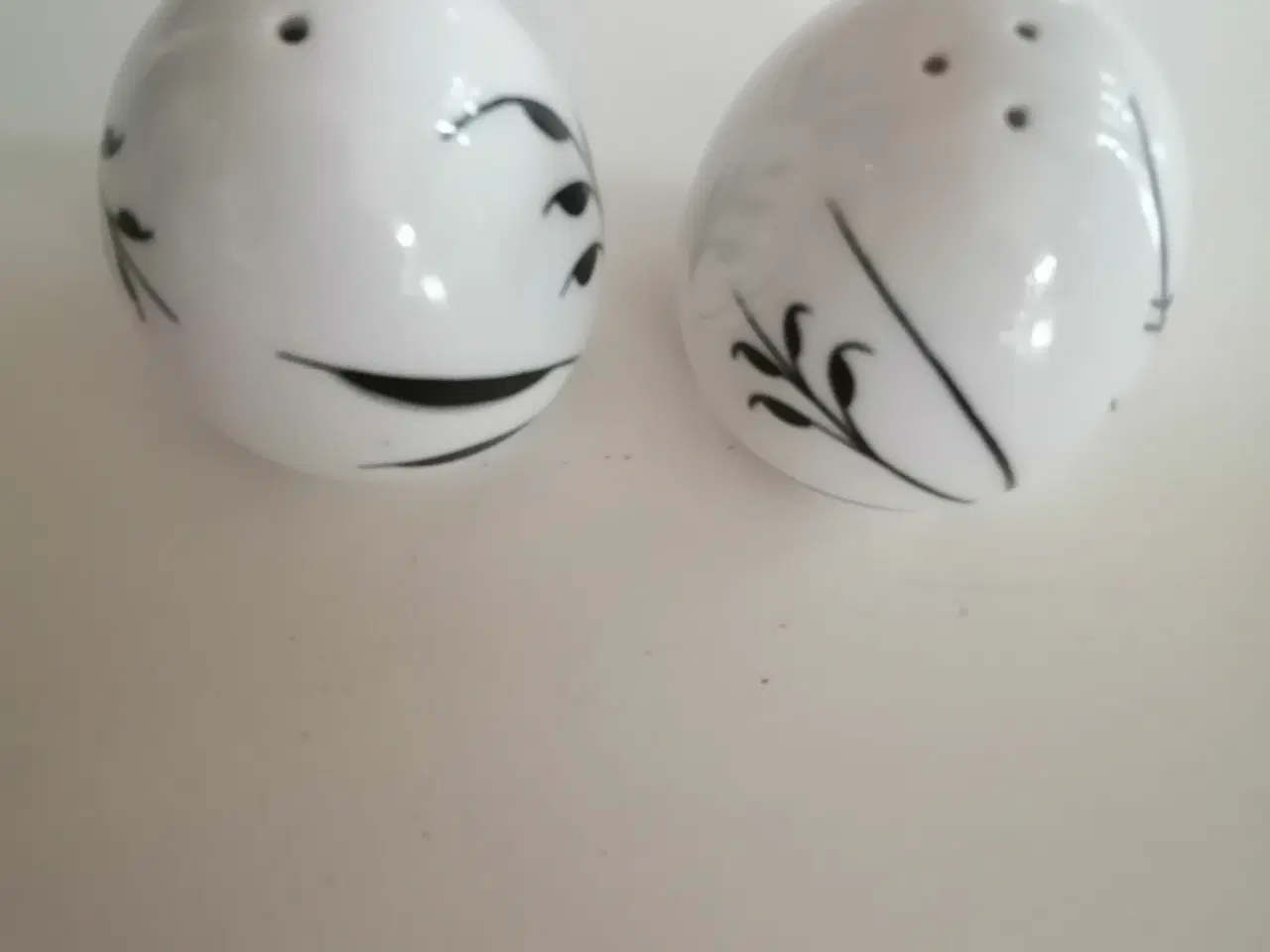 Billede 2 - Royal Copenhagen salt og peberbøsse 