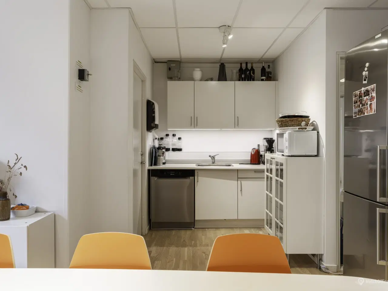 Billede 19 - Alsidigt og lyst kontorlejemål i populært erhvervsområde