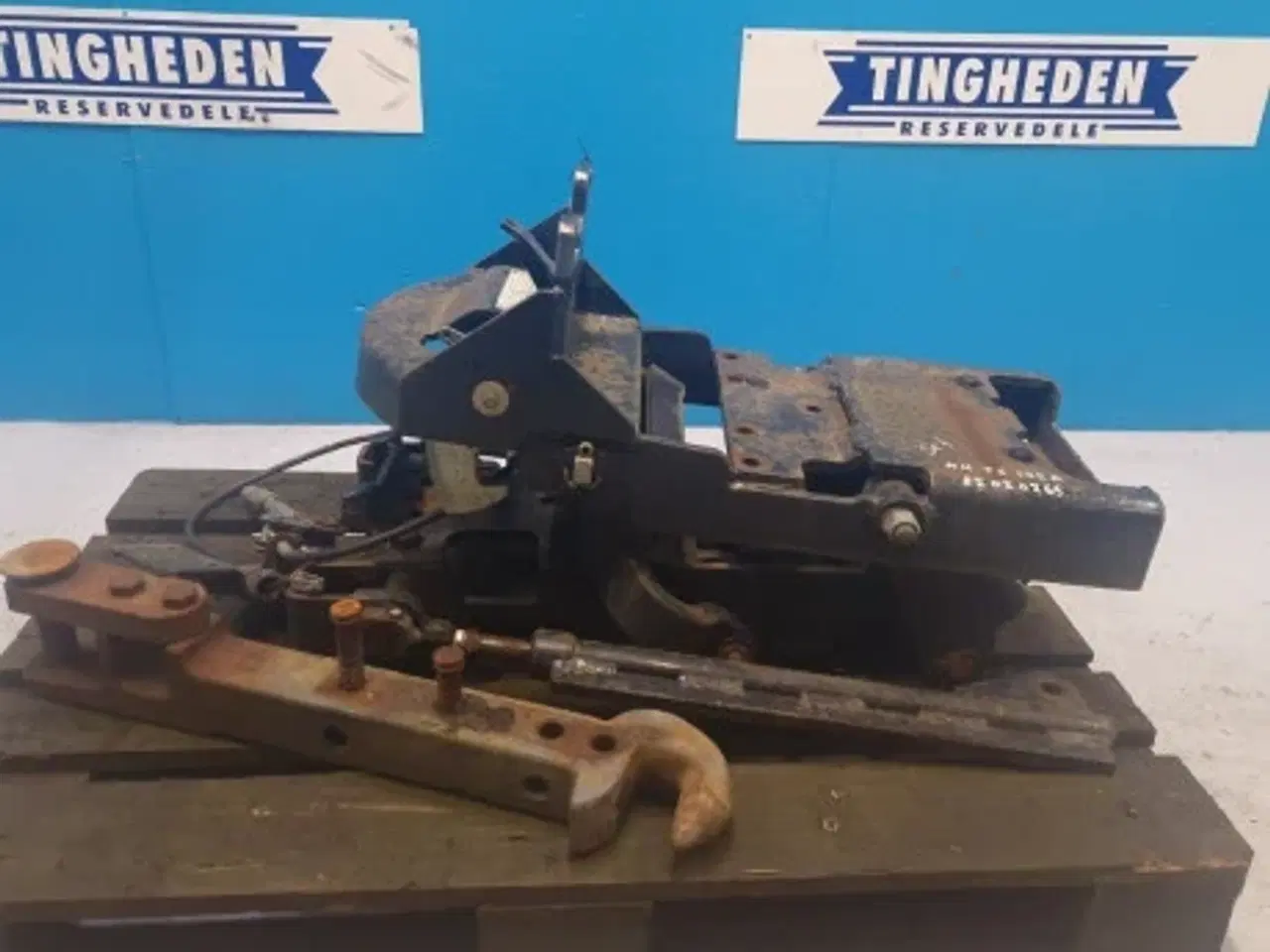 Billede 13 - New Holland TS135A Hitch 82020265