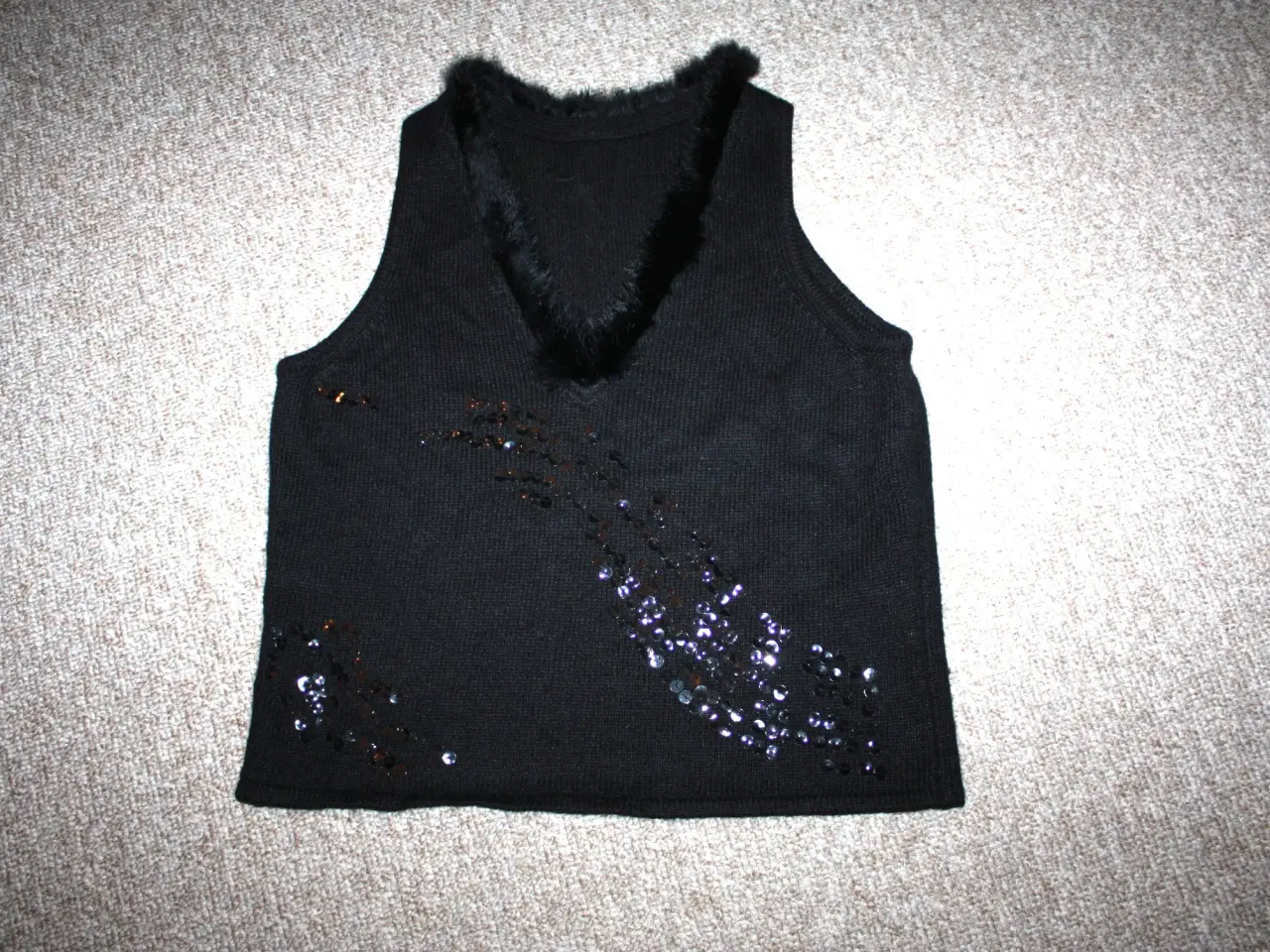 Billede 1 - Vest med pels str. 36