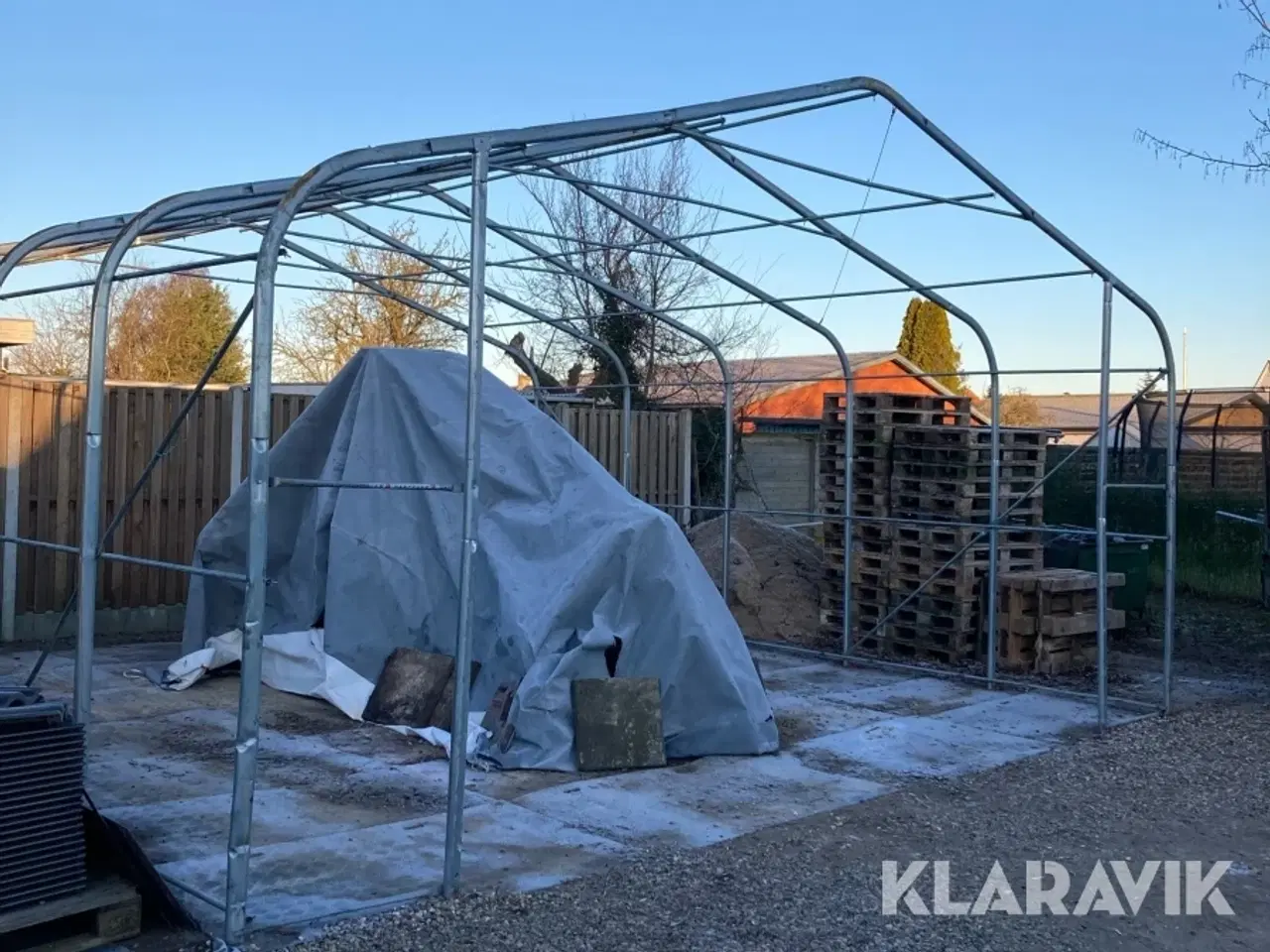 Billede 2 - Telthal uden dug 7x7 meter