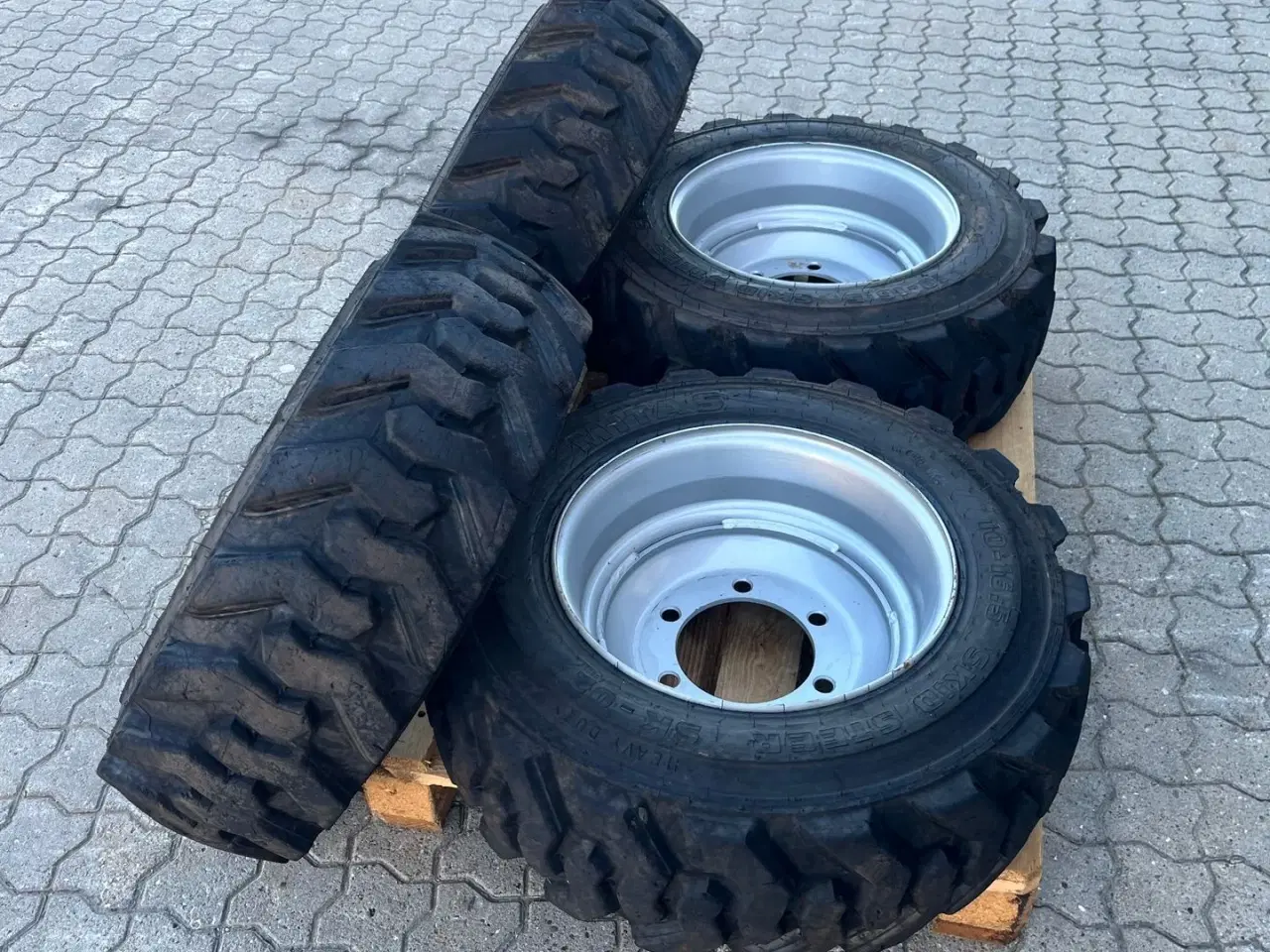 Billede 3 - Mitas 10-16,5 komplethjul minilæsser