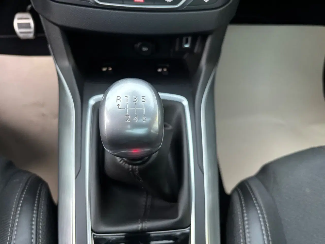 Billede 14 - Peugeot 308 1,6 BlueHDi 120 Allure Sky SW