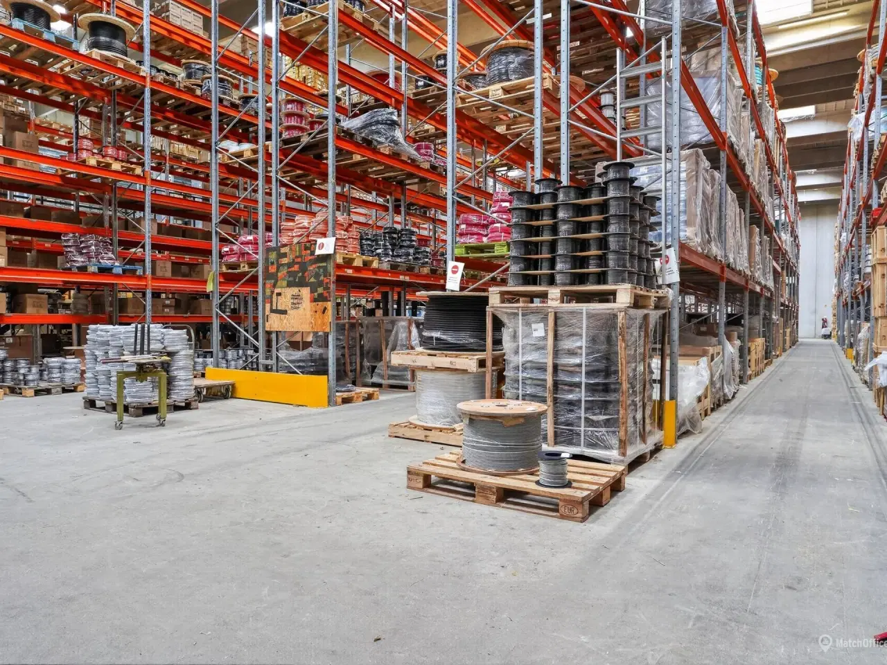 Billede 8 - Velbeliggende lagerlejemål med tilhørende kontorlokaler der giver mulighed for at indrette lejemålet efter behov.